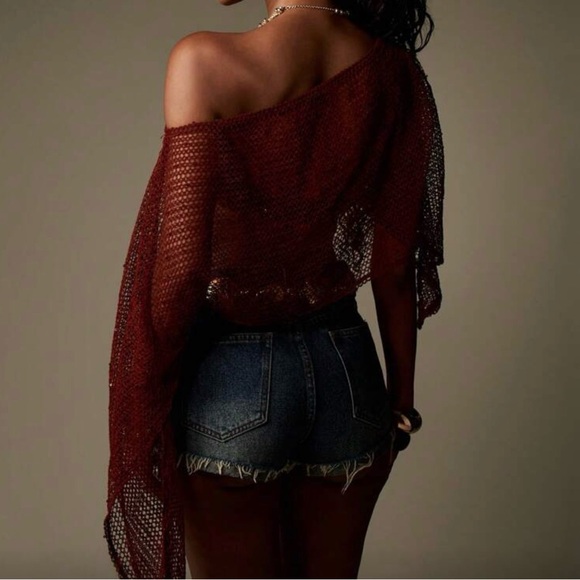 Missguided Burgundy Mesh Off-Shoulder Crop Top - Picture 2 of 4